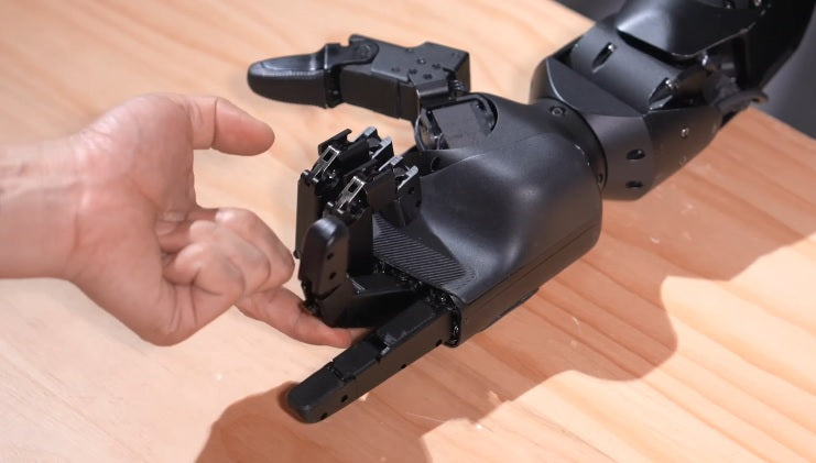 Full-Range Finger Articulation & Control